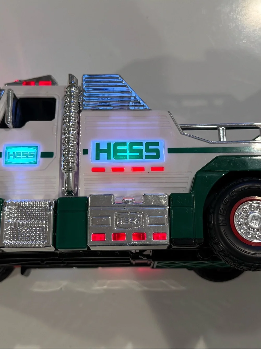 Hess 2019 Toy Tow Truck Rescue Team Lights, Motion and Sounds Works Mod Hook